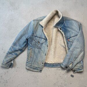 Levi’s Sherpa-Lined Denim Jacket – Limited Edition (Recycled Denim)
